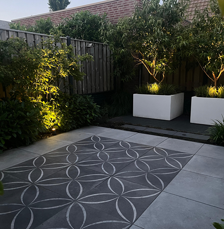 Praktische verlichting voor paden en terrassen